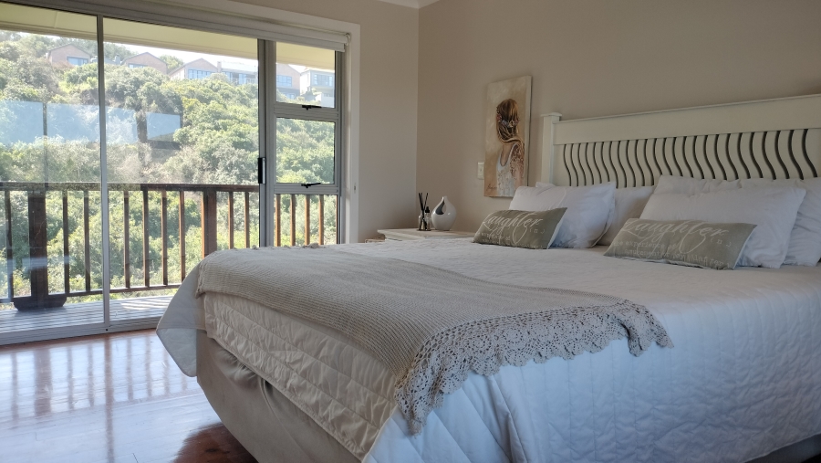 6 Bedroom Property for Sale in Nature On Sea Western Cape